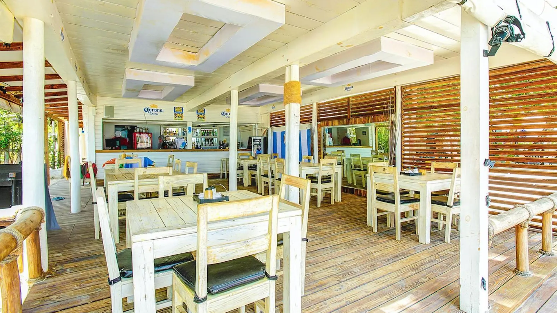 Tropicana Suites Deluxe Beach Club And Pool - Playa Los Corales Punta Cana Hotel