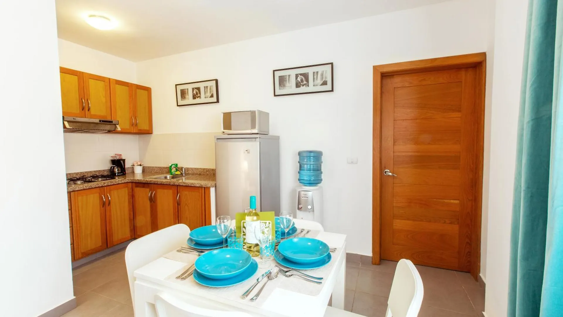 Tropicana Suites Deluxe Beach Club And Pool - Playa Los Corales Punta Cana 5*,