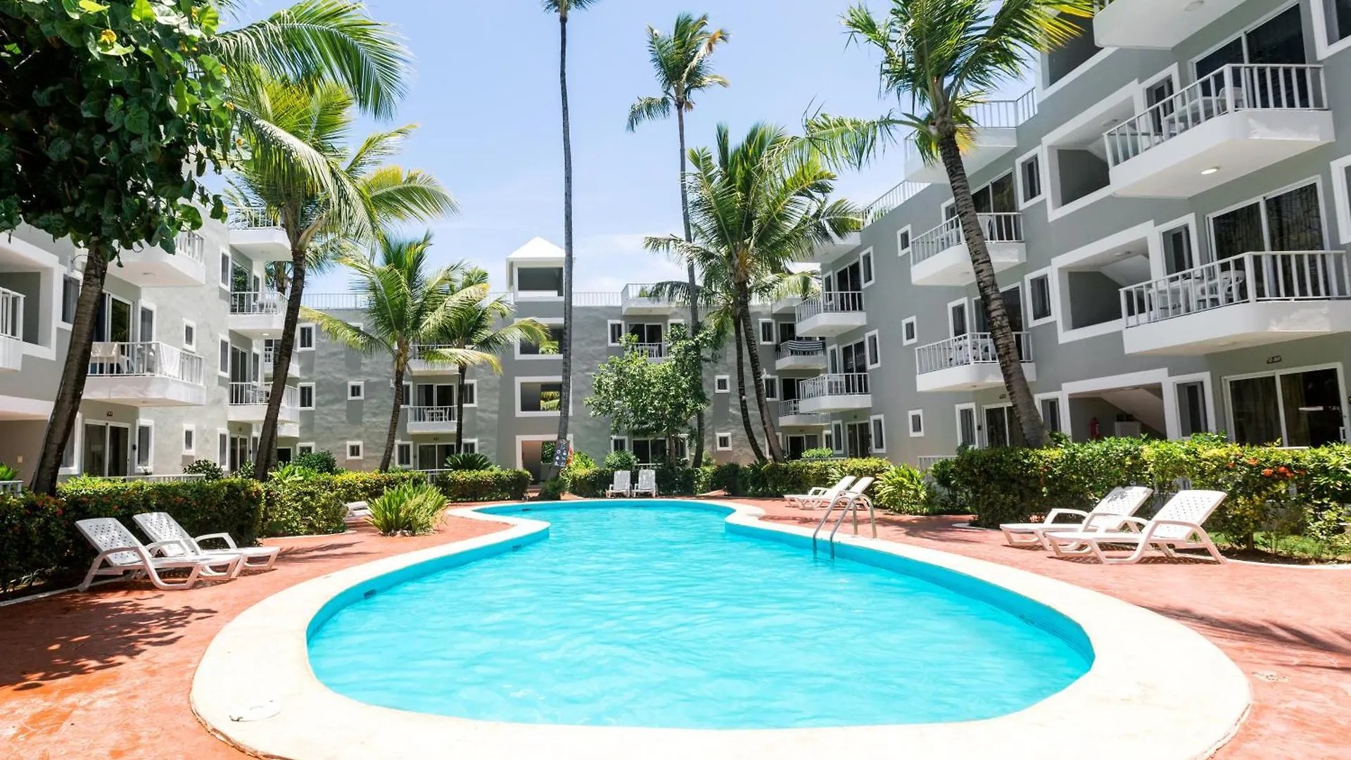 Tropicana Suites Deluxe Beach Club And Pool - Playa Los Corales Punta Cana Hotel