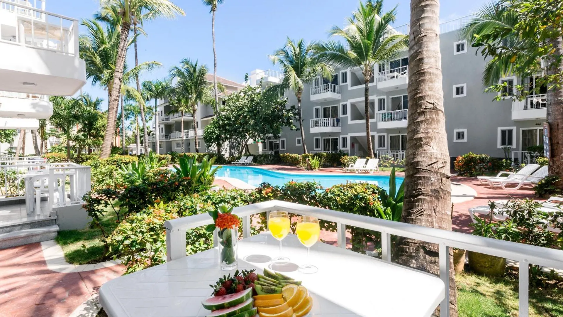 Tropicana Suites Deluxe Beach Club And Pool - Playa Los Corales Punta Cana Dominican Republic